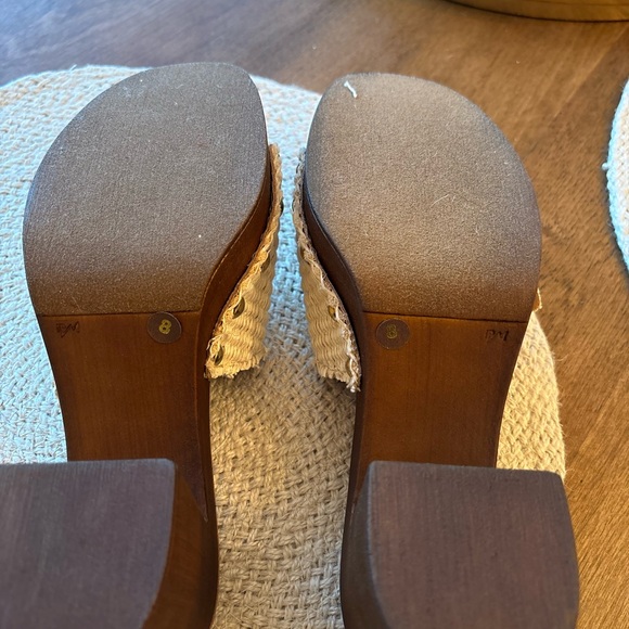 Steve Madden Women's Cream and Brown Woven Mules - Picture 3 of 4